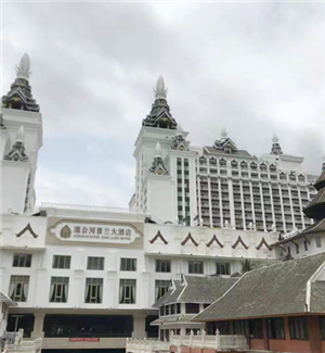 Xishuangbanna Mekong Jinglan Hotel 46 inch 3.5mm3x4 matrix + wall bracket